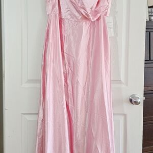 NWT Women's Formal Gown Size 20